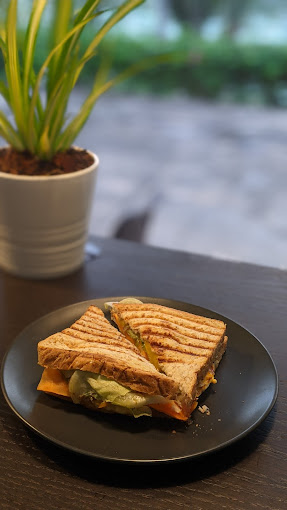 PXL_20201030_103148810.PORTRAIT-01.COVER