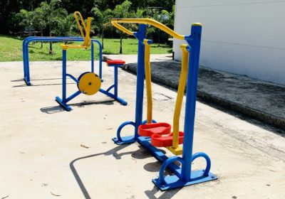 Outdoor excercise equipment at 7-Eleven